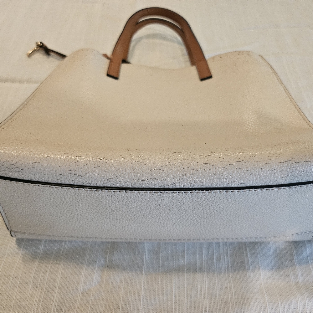 Marc Jacobs Black and Tan Satchel - Picture 11 of 13